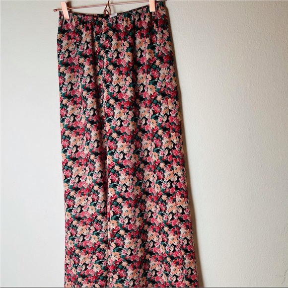 EUC Lily White Floral Wide Leg Palazzo Pants - Picture 3 of 8